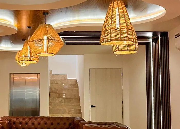 Luxury Private With Private Bathroom Private Pool On Roof Apartment *